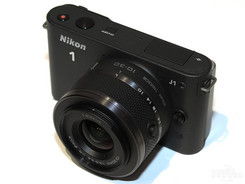 潮流新低價 尼康J1套機10-30mm鏡頭僅售2580元，入門級數碼相機新選擇